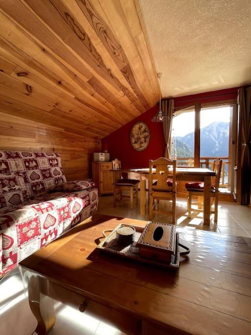 T3 Champagny-en-vanoise Avec Terrasse Plein Sud La Plagne