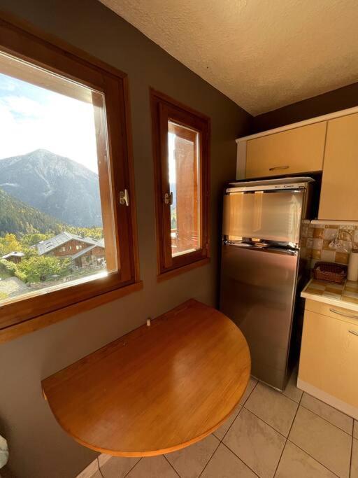 Appartement T3 Champagny-en-vanoise Avec Terrasse Plein Sud